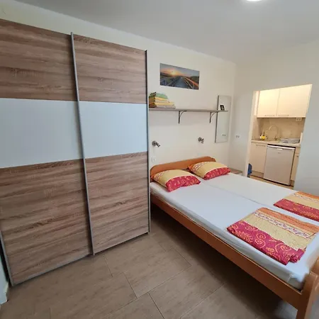 Apartment Sunshine 1 *